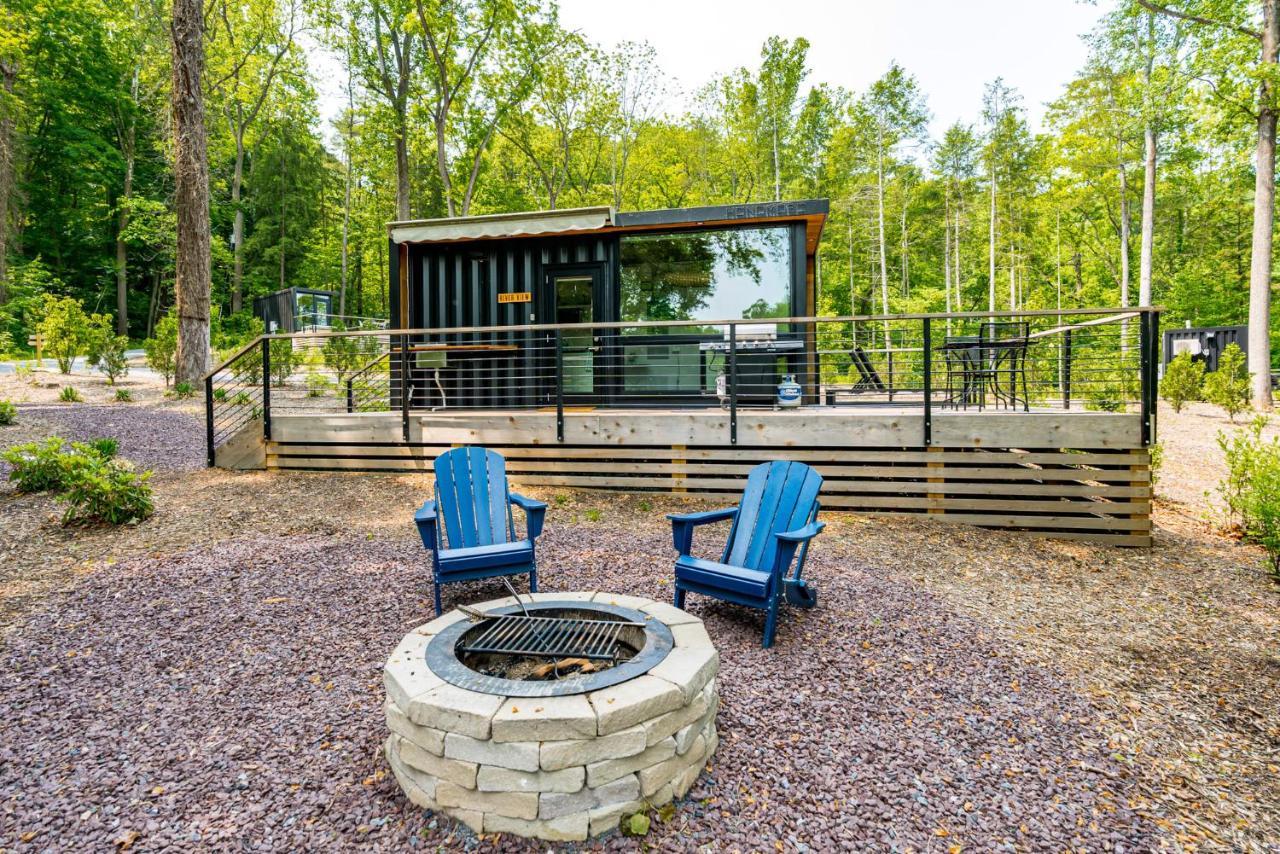Riverside Tiny Cabin W Hot Tub, Fire Pit, & Kayaks Rileyville Ngoại thất bức ảnh